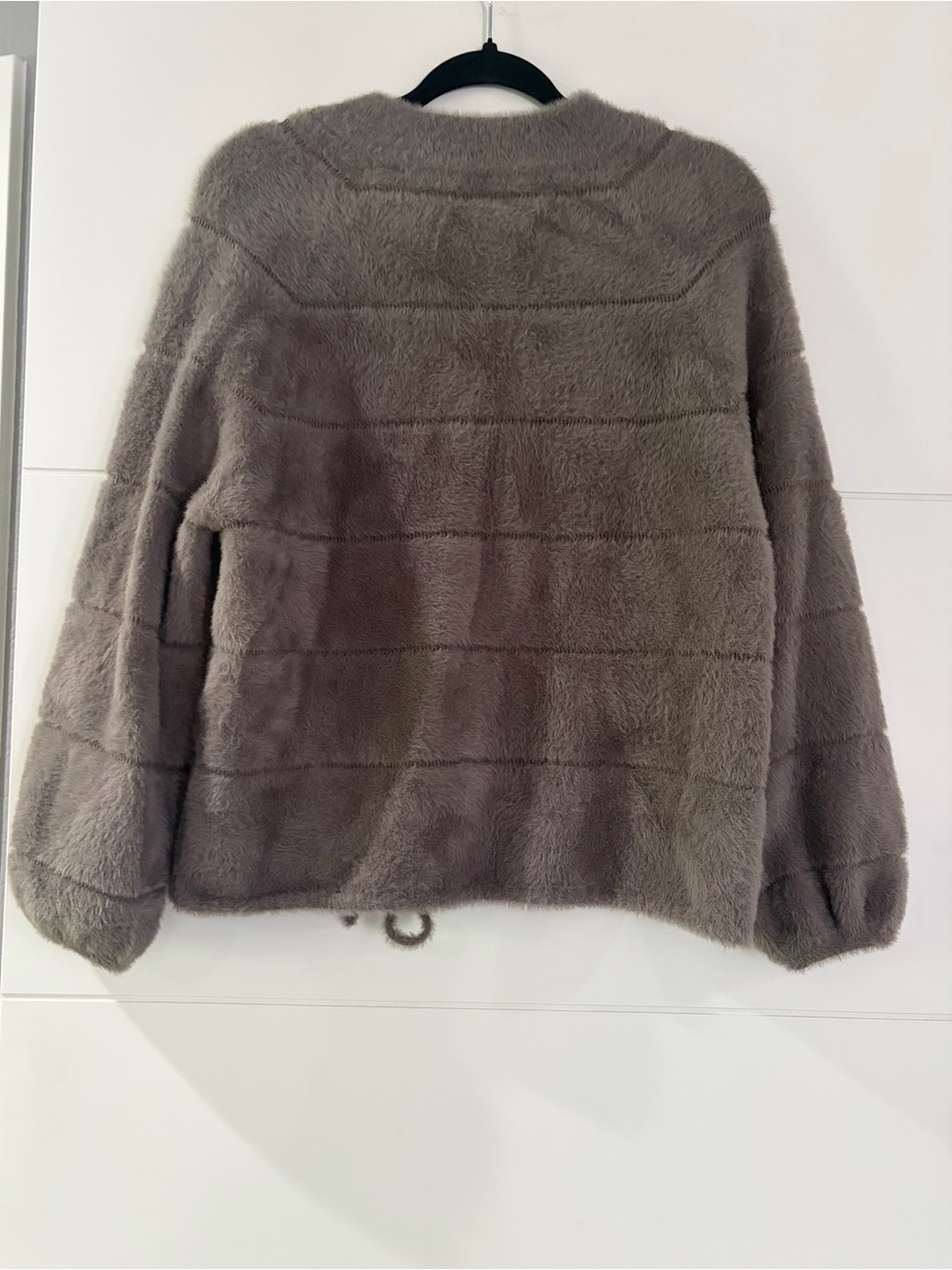 Faux Fur Zip-Front Jacket in Greige, Ring Zipper Pull, Women’s Medium Soft Fuzzy - Picture 2 of 8